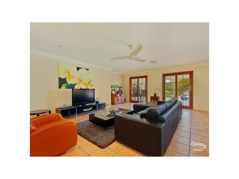 26 Lancelin Drive, Mermaid Waters QLD 4218