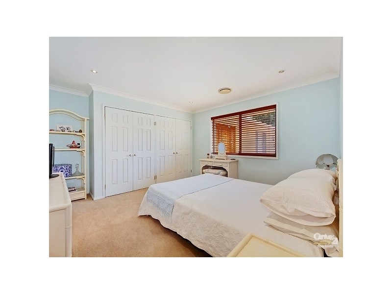 26 Lancelin Drive, Mermaid Waters QLD 4218