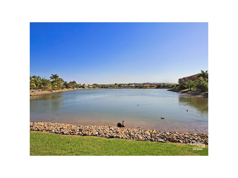 1/276 Christine Avenue, Varsity Lakes QLD 4227