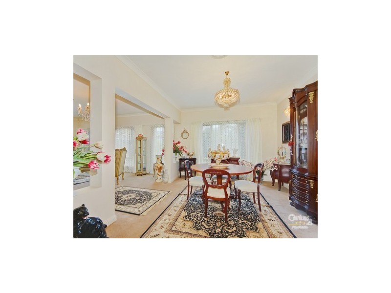 21 Silvermaple Street, Robina QLD 4226