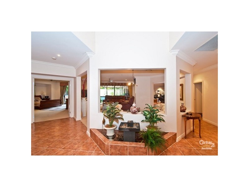 6 Pine Valley Drive, Robina QLD 4226