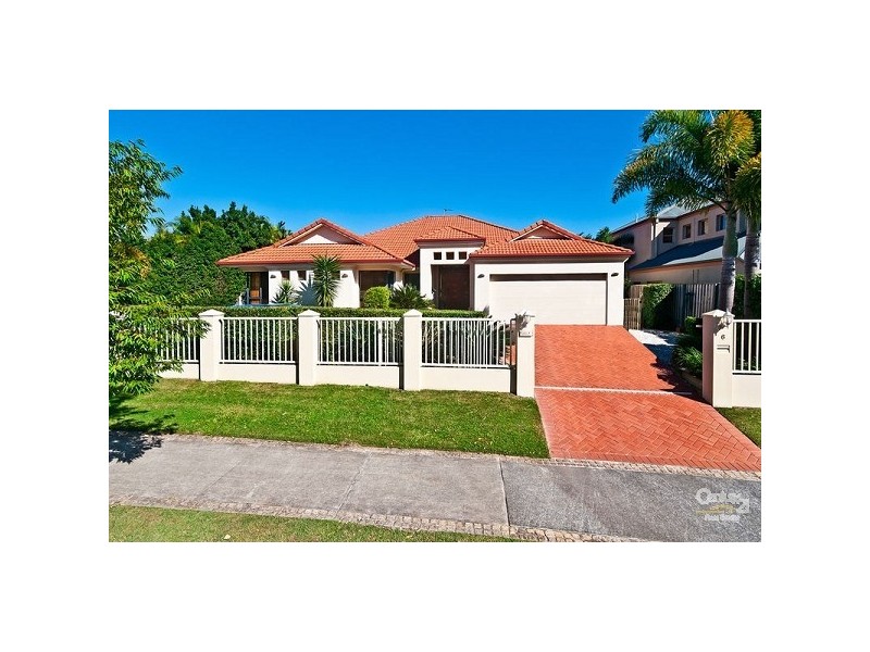 6 Pine Valley Drive, Robina QLD 4226
