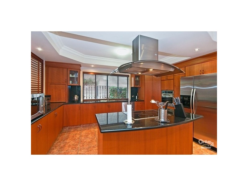 6 Pine Valley Drive, Robina QLD 4226