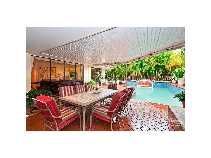 6 Pine Valley Drive, Robina QLD 4226