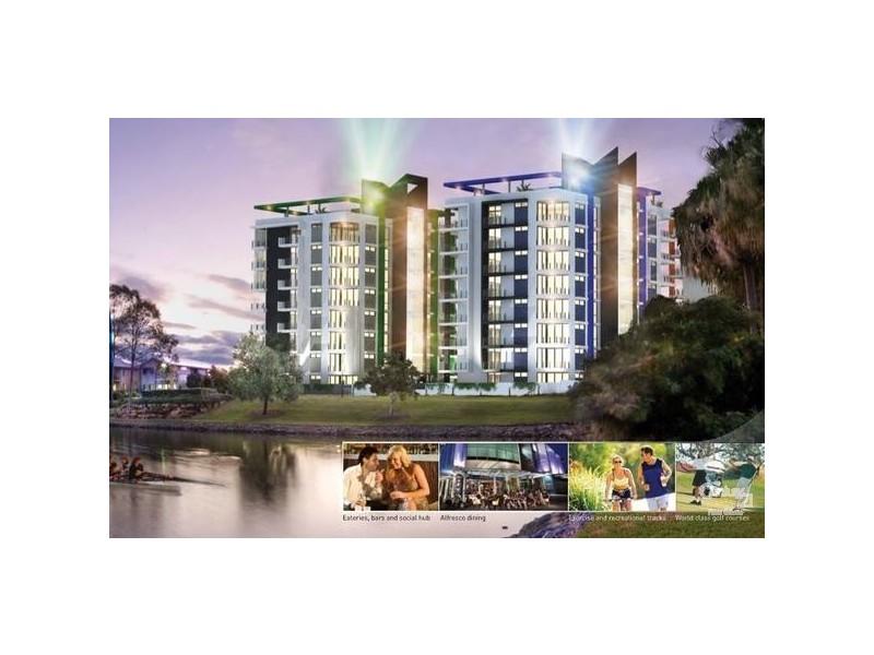 33 Lakefront Crescent, Varsity Lakes QLD 4227