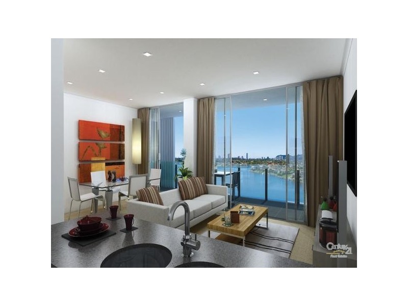 33 Lakefront Crescent, Varsity Lakes QLD 4227