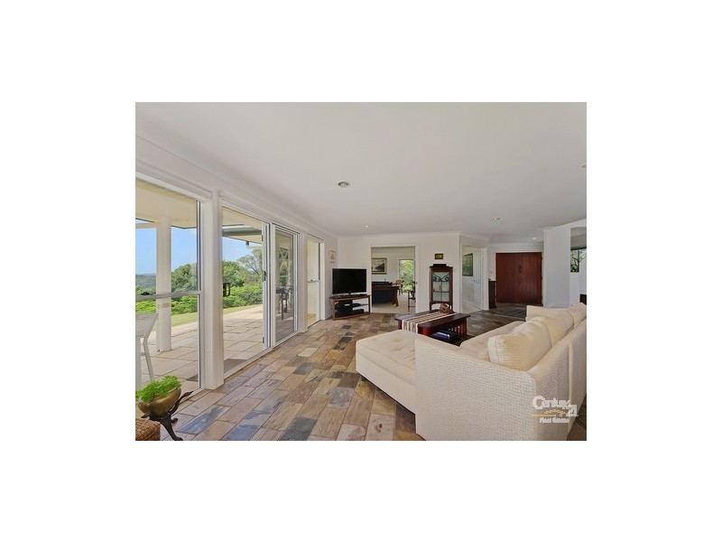 41 Plaza Street, Tallebudgera Valley QLD 4228