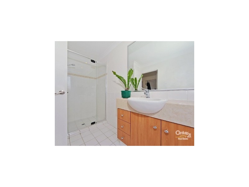8/302 Christine ave, Varsity Lakes QLD 4227