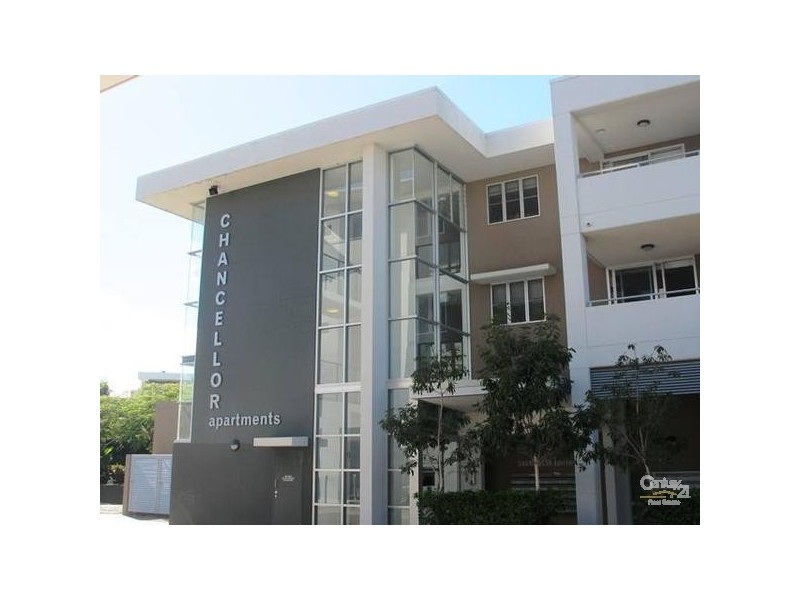 Varsity Lakes QLD 4227