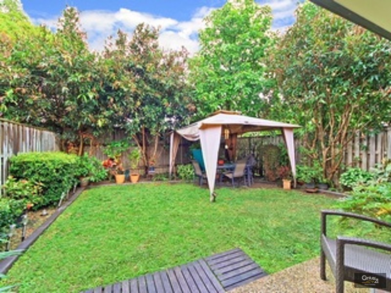 20/1 Geraldton Drive, Robina QLD 4226