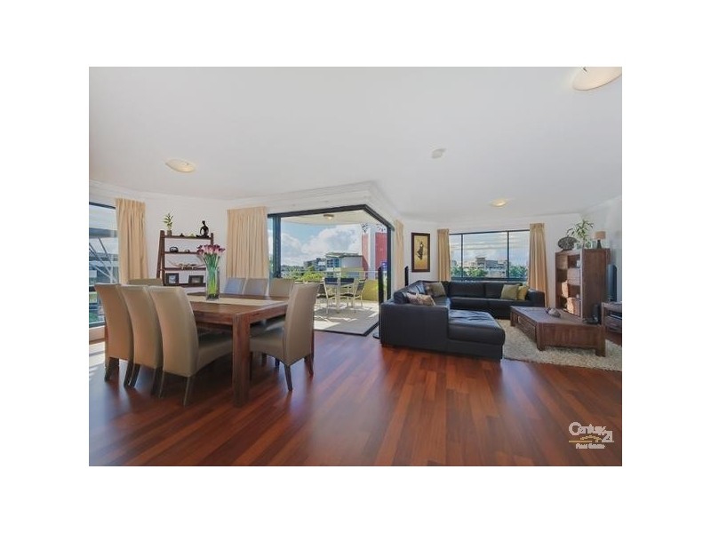 Varsity Lakes QLD 4227