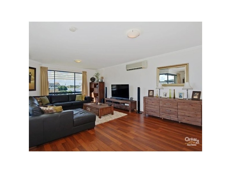 Varsity Lakes QLD 4227