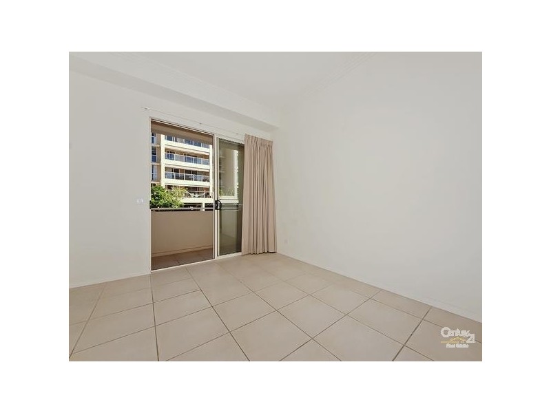 Varsity Lakes QLD 4227