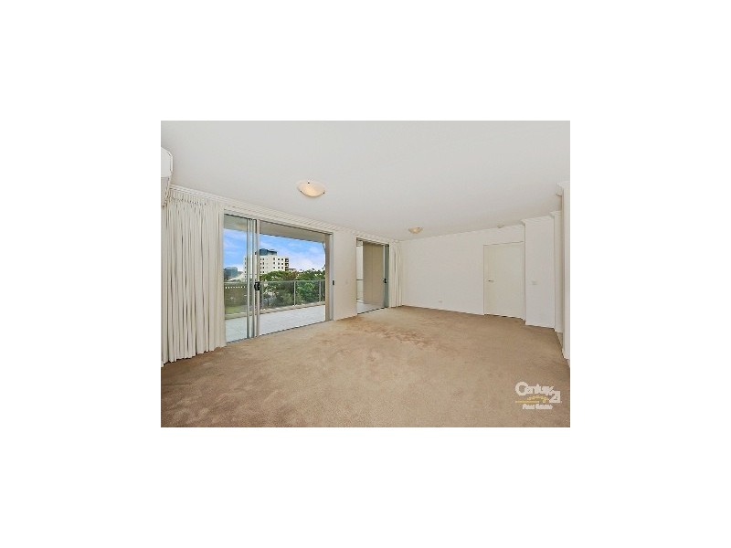 Varsity Lakes QLD 4227