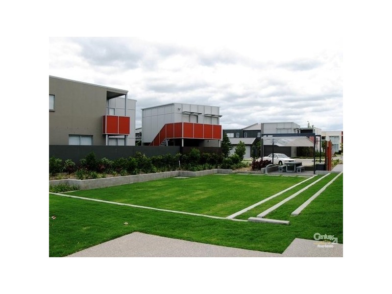 Varsity Lakes QLD 4227