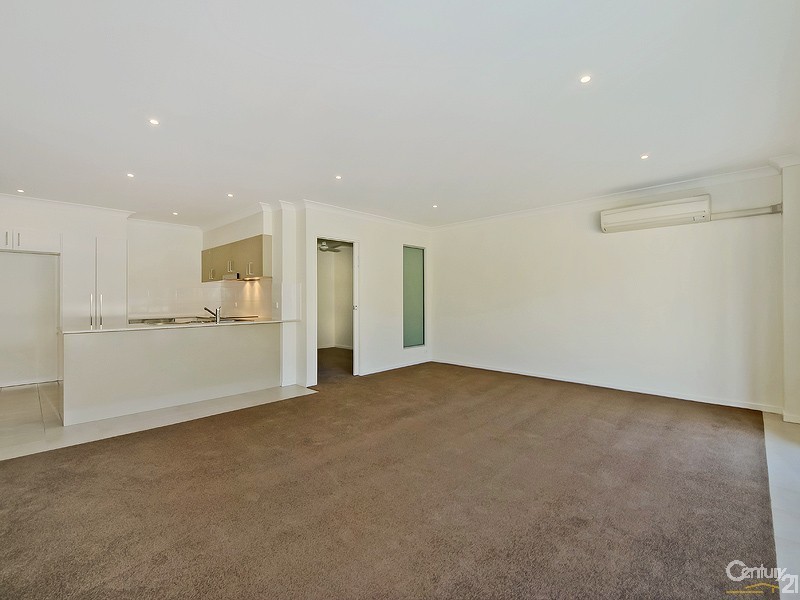 29/28 Castello Cct, Varsity Lakes QLD 4227