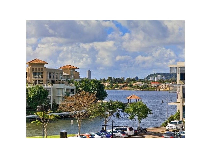 Varsity Lakes QLD 4227