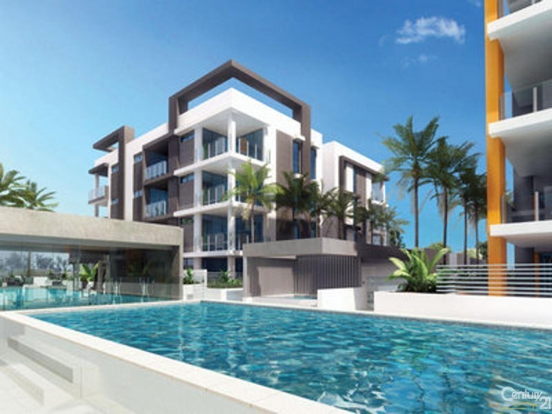 33 Lakefront Crescent, Varsity Lakes QLD 4227