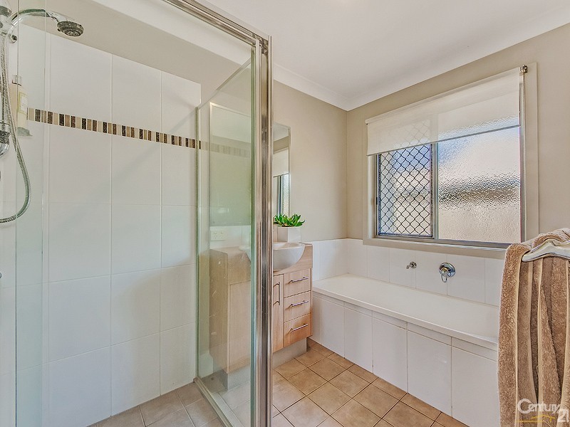 20 Treeline Circuit, Upper Coomera QLD 4209