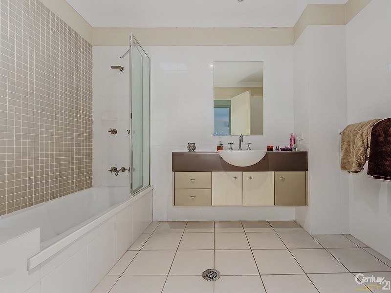 4/45 Prospect Court, Robina QLD 4226