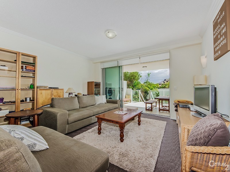 10/1 Lakefront Crescent, Varsity Lakes QLD 4227