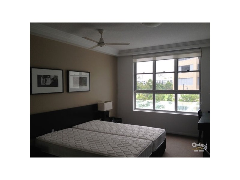 Varsity Lakes QLD 4227