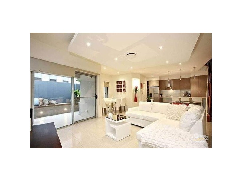 Varsity Lakes QLD 4227