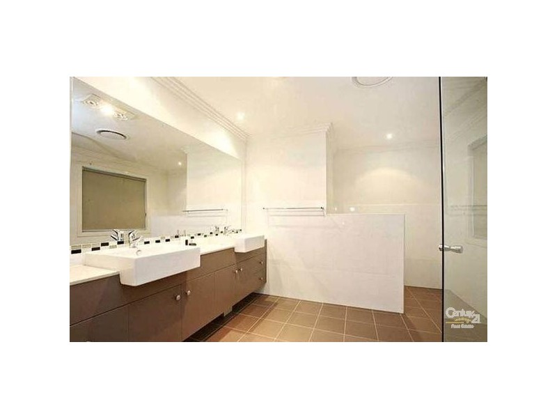 Varsity Lakes QLD 4227