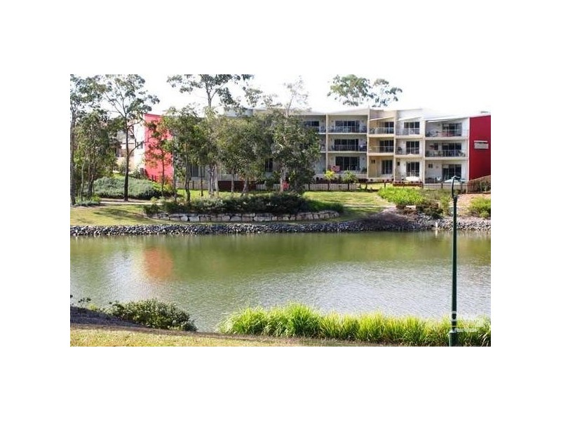 35 Azzura Drive, Varsity Lakes QLD 4227
