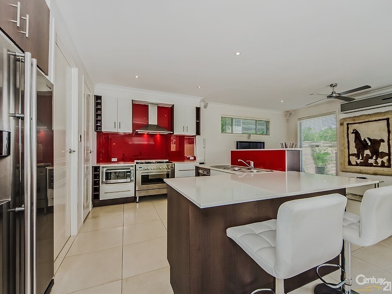 28 Meriden Ave Varsity Lakes, Varsity Lakes QLD 4227