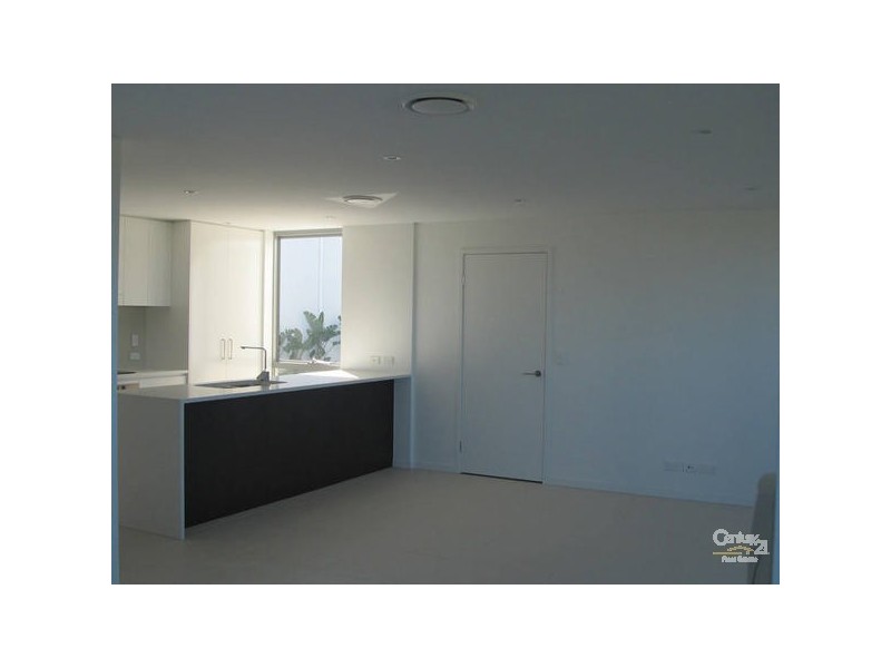 9 Southbay Drive, Varsity Lakes QLD 4227