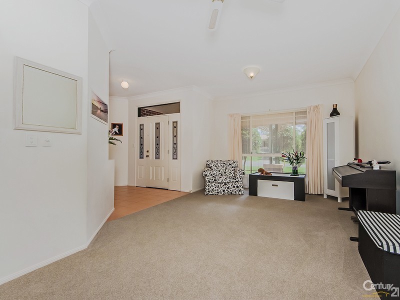 32 Marcus Way, Mudgeeraba QLD 4213