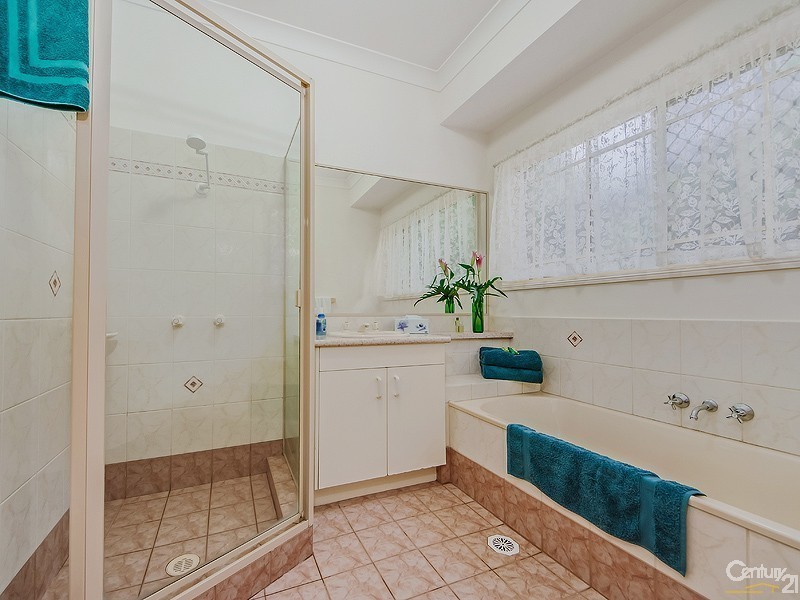 32 Marcus Way, Mudgeeraba QLD 4213