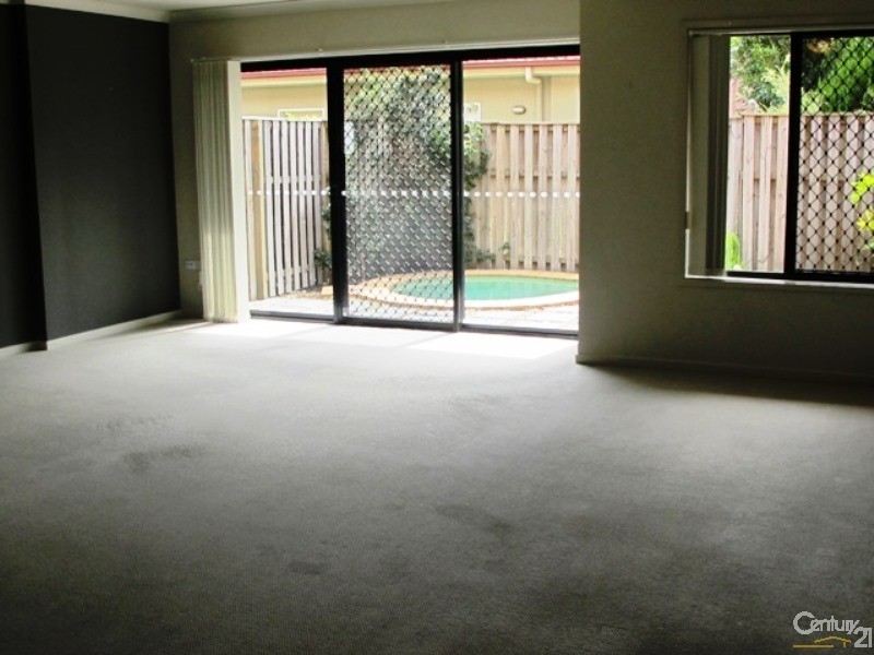 Varsity Lakes QLD 4227