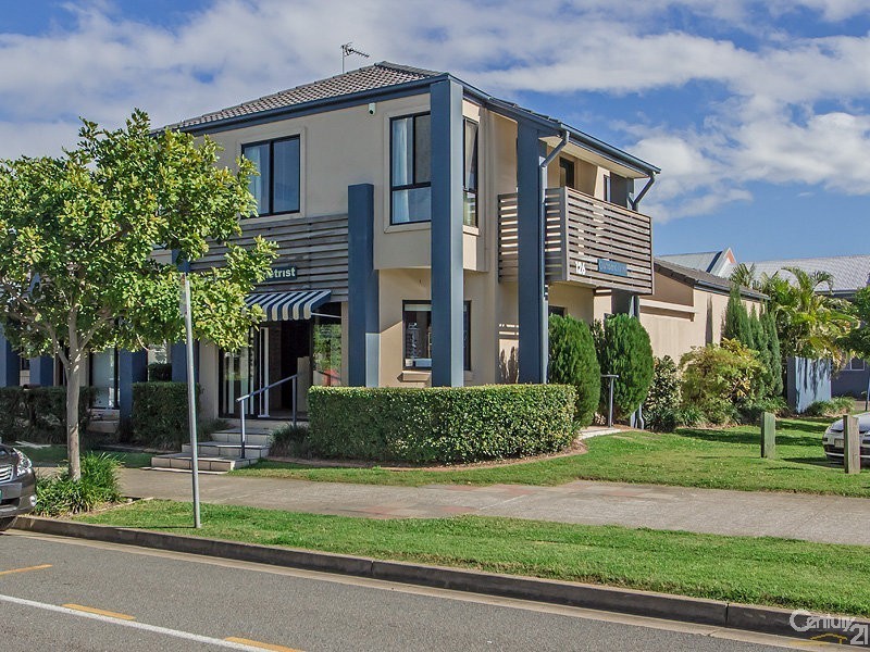 126 Varsity Parade, Varsity Lakes QLD 4227