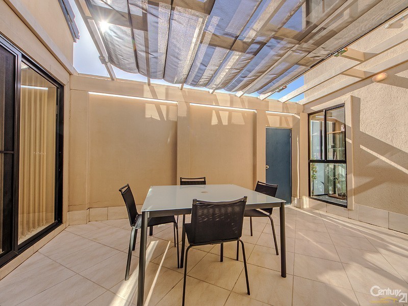 126 Varsity Parade, Varsity Lakes QLD 4227