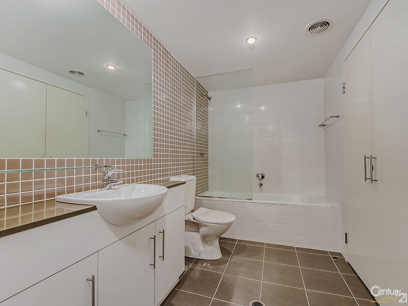 1 Ocean Street, Burleigh Heads QLD 4220