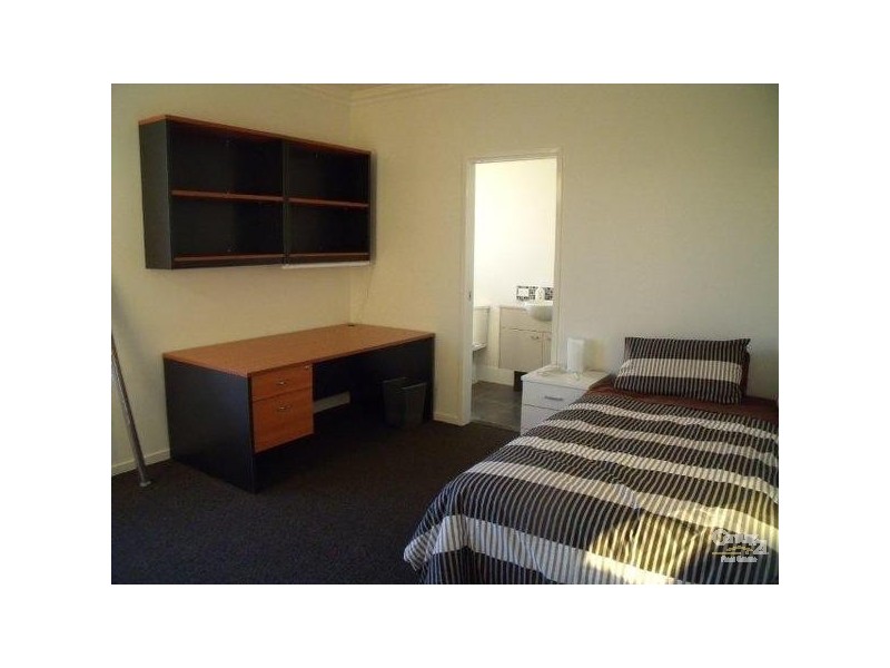 Varsity Lakes QLD 4227