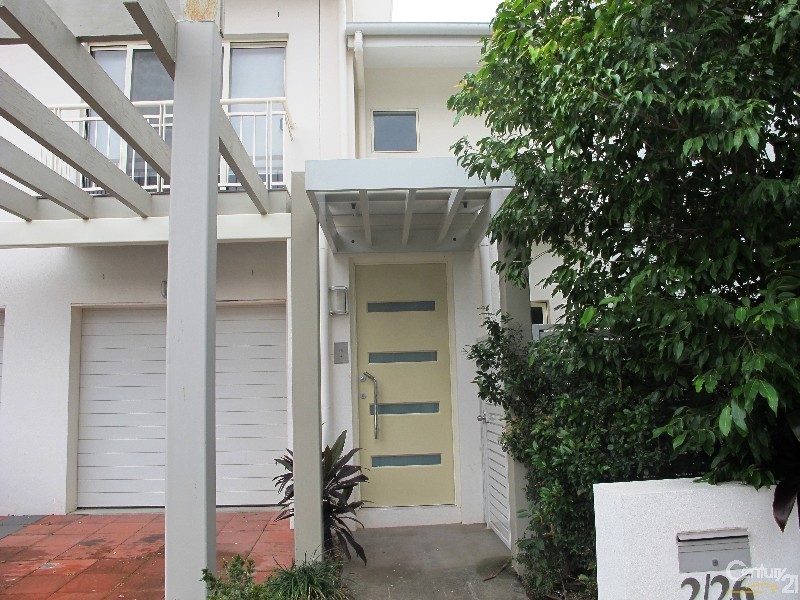 Varsity Lakes QLD 4227