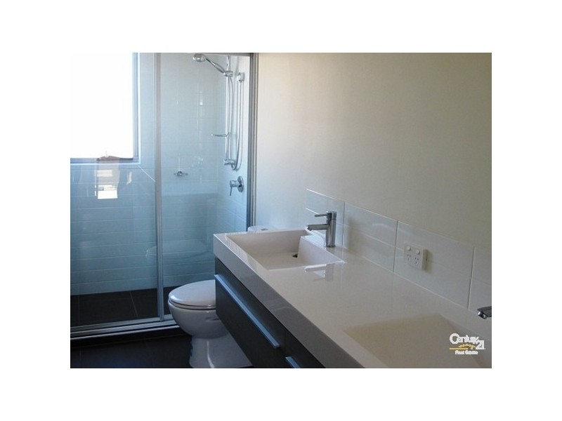 29 Emily Way, Varsity Lakes QLD 4227