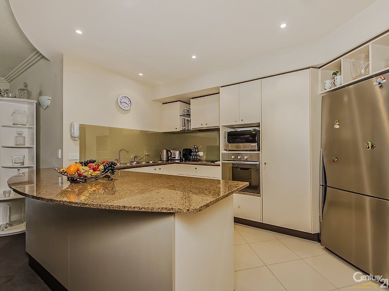 Varsity Lakes QLD 4227