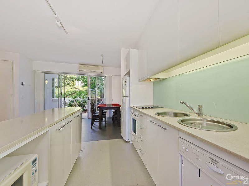 Varsity Lakes QLD 4227