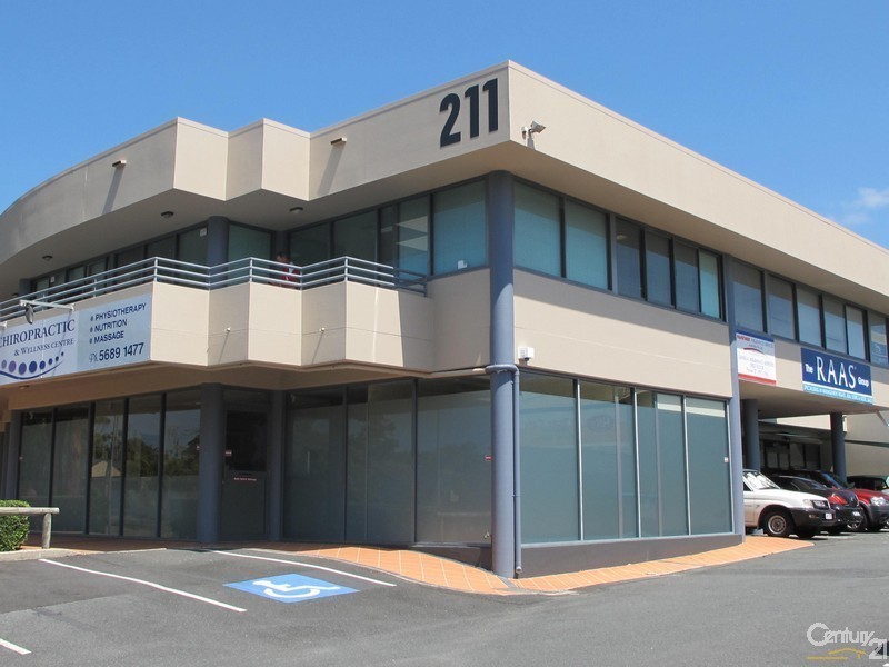6/211 Ron Penhaligon Way, Robina QLD 4226