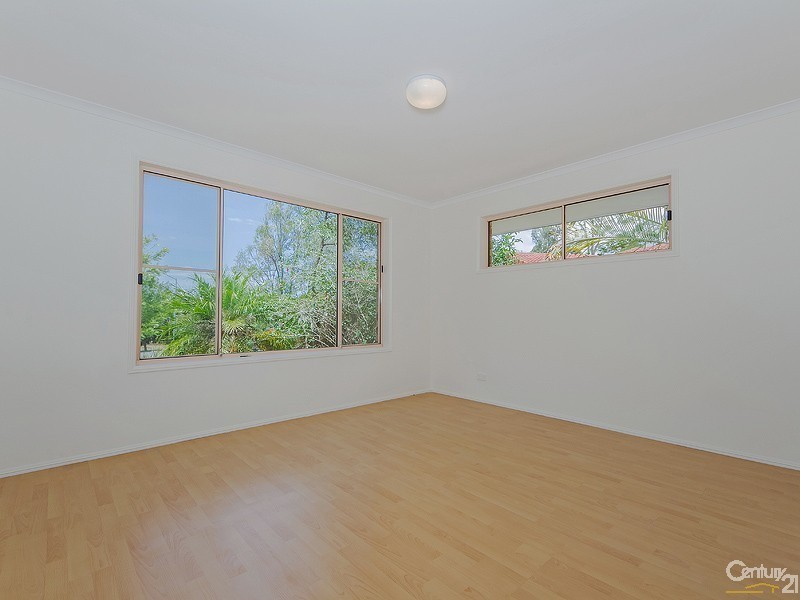 8 Agatha Court, Oxenford QLD 4210