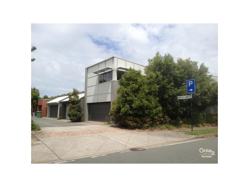 2 Watts Drive, Varsity Lakes QLD 4227