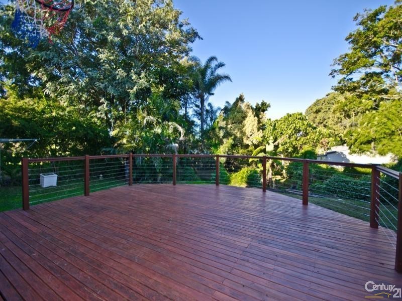 13 Mattocks Road, Varsity Lakes QLD 4227