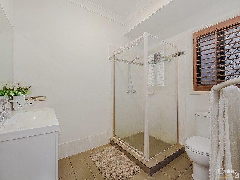 43  Lantau Crescent, Varsity Lakes QLD 4227