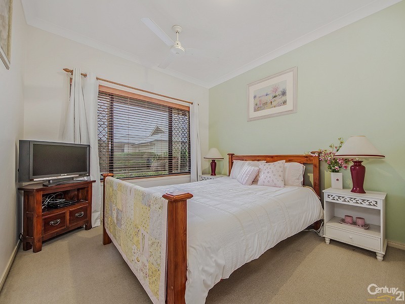 43  Lantau Crescent, Varsity Lakes QLD 4227