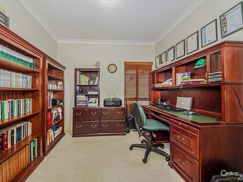 43  Lantau Crescent, Varsity Lakes QLD 4227