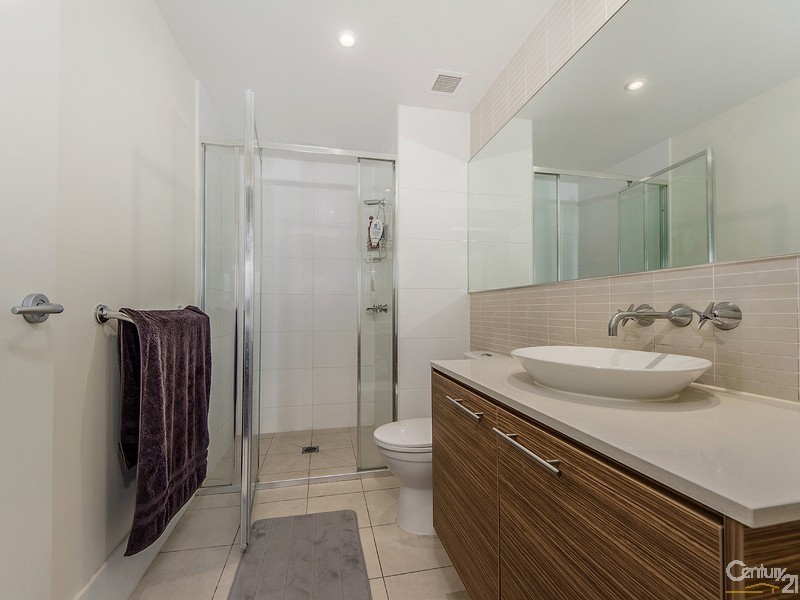 Varsity Lakes QLD 4227